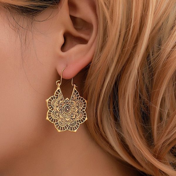 Náušnice s lotus mandala – Elegantné náušnice