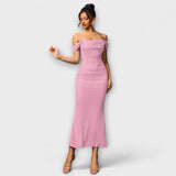 Ione - Bodycon šaty s odhalenými ramenami a riasením